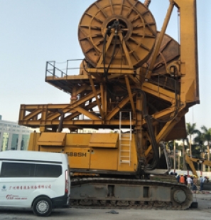 寶峨BC40(利勃海爾885底盤)，整車液壓維修